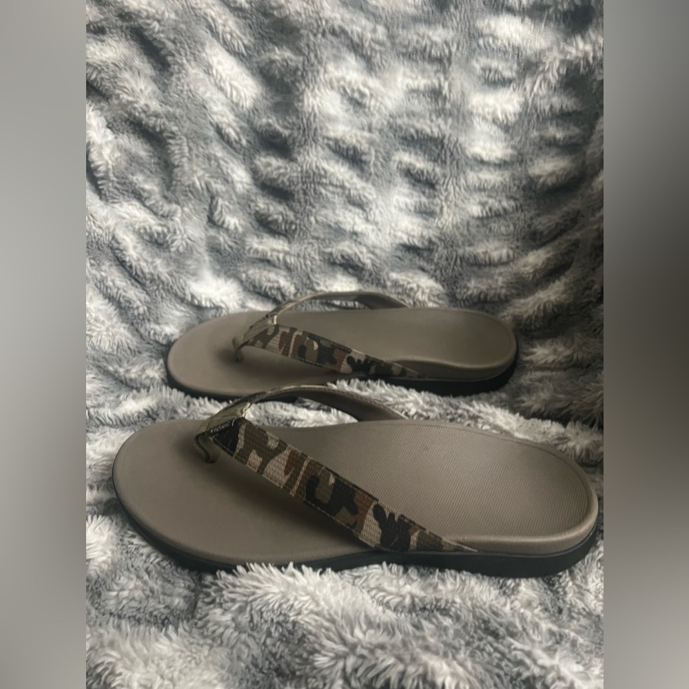 Mens Vionic Orthopedic Sandal (Camo) Size:13 (orig: $80) - Picture 5 of 7